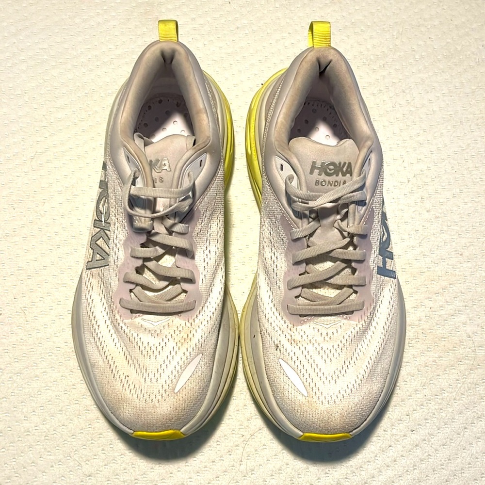 Women’s size 8 HOKA Bondi 9B sneakers in light gray and yellow Running Walking